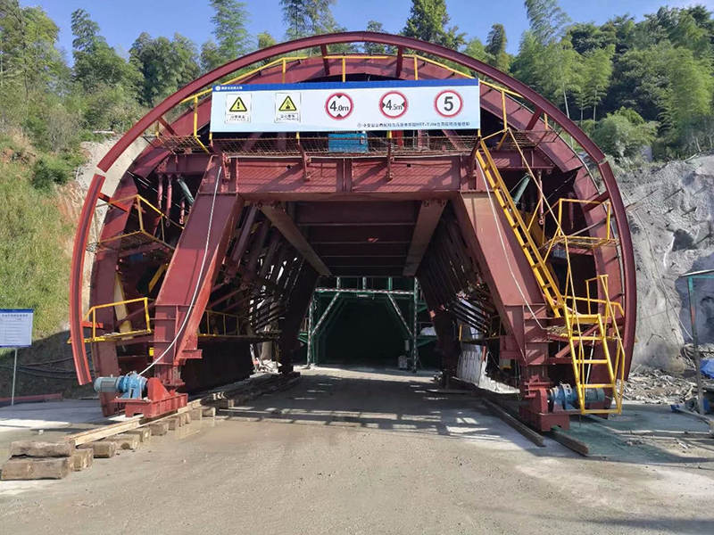 钢结构加工基地